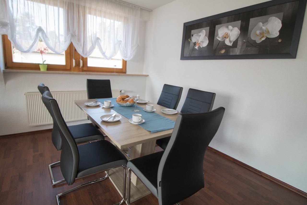 Ferienwohnung Weiher - Naehe Nuernberg / Messe Schwanstetten Luaran gambar