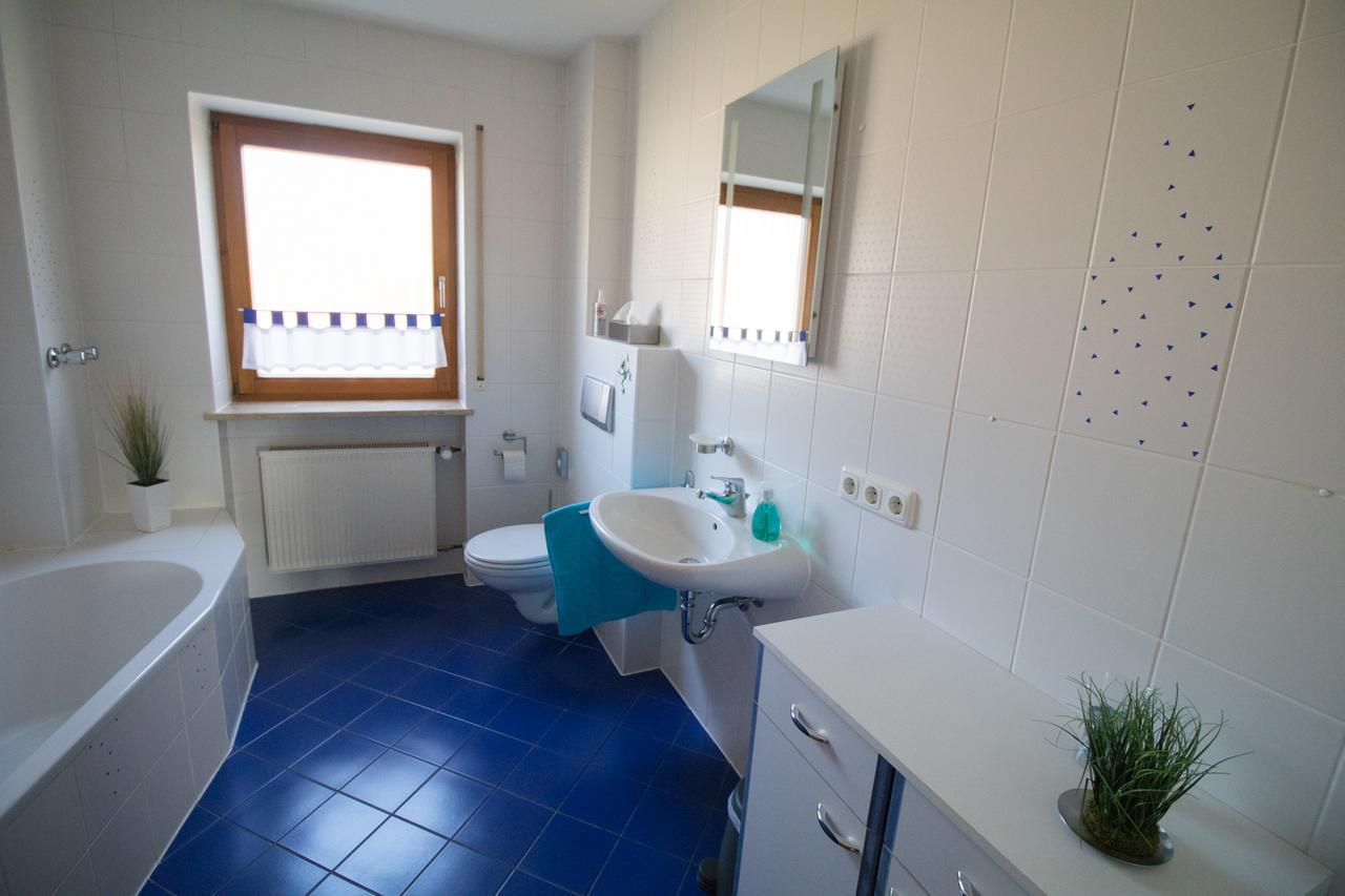 Ferienwohnung Weiher - Naehe Nuernberg / Messe Schwanstetten Luaran gambar